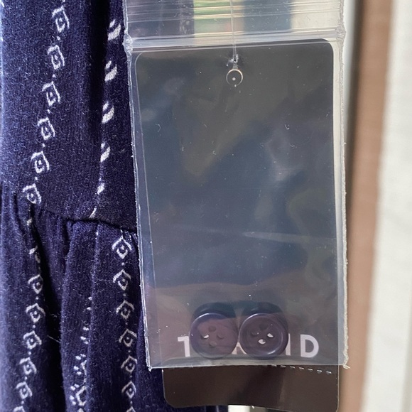 Size 1X Torrid Women’s Top Navy Blue Super Soft Knits - Picture 8 of 12